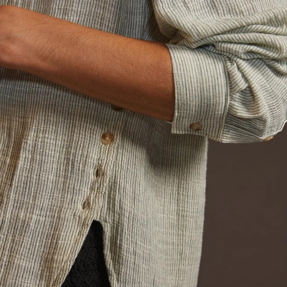 ANTHROPOLOGIE V-Neck Popover Shirt in Blue - Picture 5 of 11